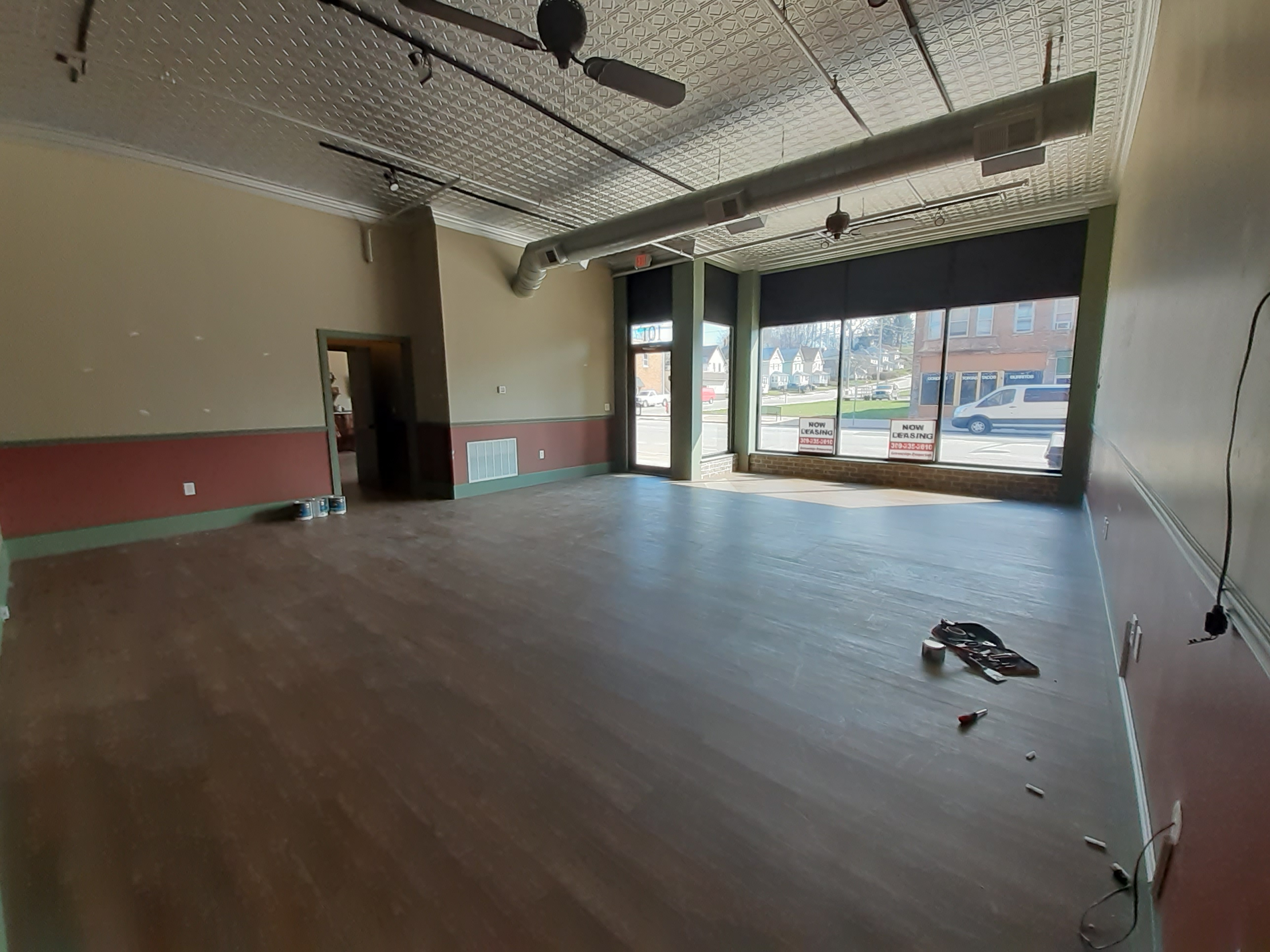 821 1st Ave - 101